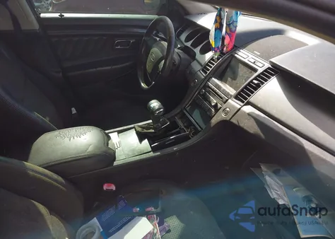 2010 Ford Taurus Sho z USA, uszkodzony, nr VIN 1FAHP2KT9AG120038